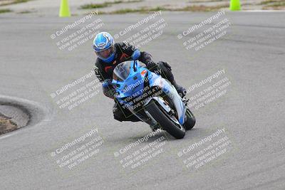 media/Mar-05-2023-TrackXperience (Sun) [[a95d40e56a]]/Group 3/session 2 turn 4/